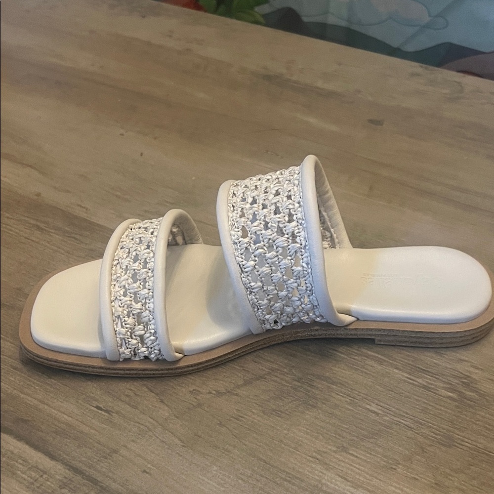 Seychelles Elegant White Woven Women's Sandals
